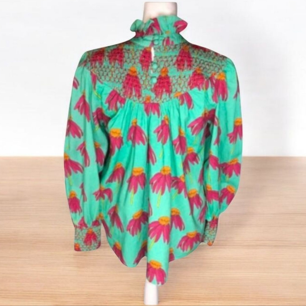 Victoria Dunn Popping Posey Long Sleeve Smocked Neck Blouse Size XS - Picture 2 of 7